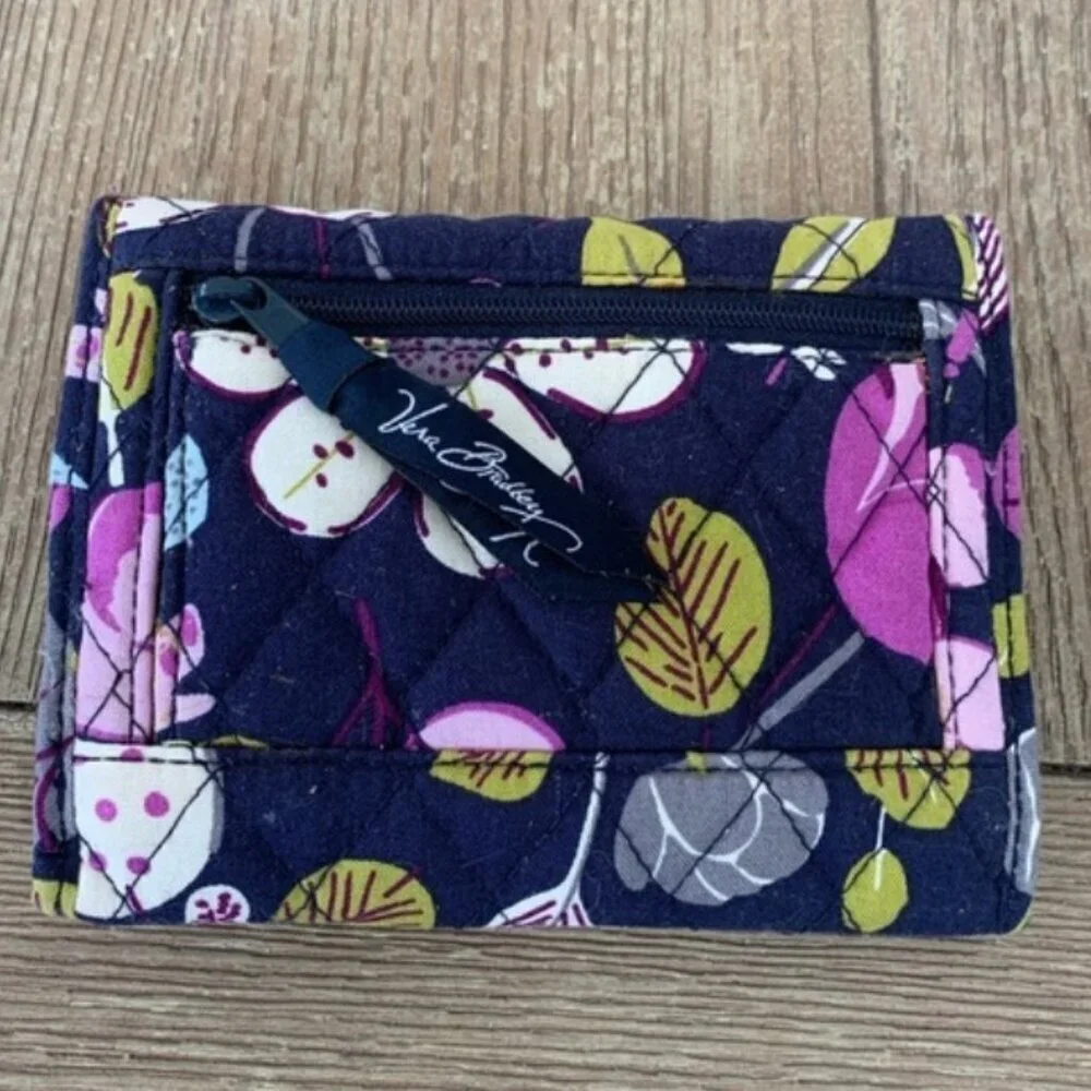 Vera Bradley Floral Nightingale Pattern Euro Wallet Trifold Wallet Designer NWOT - Picture 3 of 15